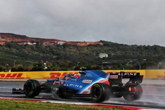 Esteban Ocon (FRA) Alpine F1 Team A521.
09.10.2021. Formula 1 World Championship, Rd 16, Turkish Grand Prix, Istanbul, Turkey, Qualifying Day.
- www.xpbimages.com, EMail: requests@xpbimages.com © Copyright: Batchelor / XPB Images