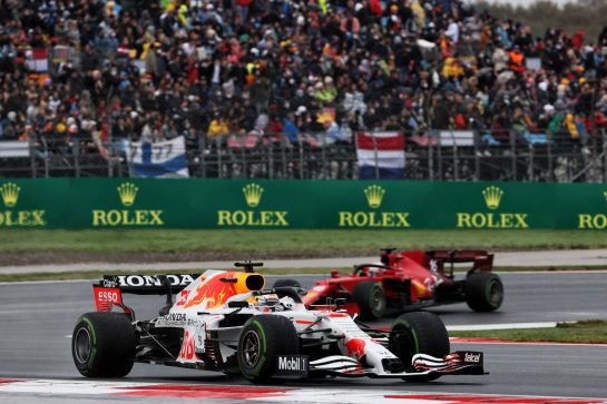 Max Verstappen (NLD) Red Bull Racing RB16B.
10.10.2021. Formula 1 World Championship, Rd 16, Turkish Grand Prix, Istanbul, Turkey, Race Day.
- www.xpbimages.com, EMail: requests@xpbimages.com © Copyright: Batchelor / XPB Images