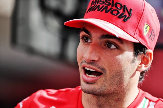 Carlos Sainz Jr (ESP) Ferrari.
23.10.2021. Formula 1 World Championship, Rd 17, United States Grand Prix, Austin, Texas, USA, Qualifying Day.
- www.xpbimages.com, EMail: requests@xpbimages.com &copy; Copyright: Batchelor / XPB Images