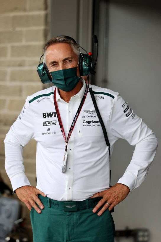 Martin Whitmarsh (GBR) Aston Martin F1 Team Group Chief Executive Officer. 
23.10.2021. Formula 1 World Championship, Rd 17, United States Grand Prix, Austin, Texas, USA, Qualifying Day.
- www.xpbimages.com, EMail: requests@xpbimages.com &copy; Copyright: Moy / XPB Images