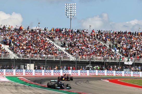 Lewis Hamilton (GBR) Mercedes AMG F1 W12.
24.10.2021. Formula 1 World Championship, Rd 17, United States Grand Prix, Austin, Texas, USA, Race Day.
- www.xpbimages.com, EMail: requests@xpbimages.com &copy; Copyright: Moy / XPB Images