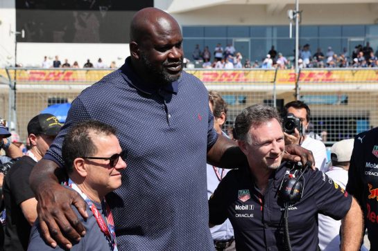 Shaquille O'Neal (USA) Former Basketball Player with Christian Horner (GBR) Red Bull Racing Team Principal
24.10.2021. Formula 1 World Championship, Rd 17, United States Grand Prix, Austin, Texas, USA, Race Day.
- www.xpbimages.com, EMail: requests@xpbimages.com &copy; Copyright: Batchelor / XPB Images