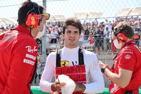 Carlos Sainz Jr (ESP) Ferrari SF-21.
24.10.2021. Formula 1 World Championship, Rd 17, United States Grand Prix, Austin, Texas, USA, Race Day.
- www.xpbimages.com, EMail: requests@xpbimages.com &copy; Copyright: Batchelor / XPB Images