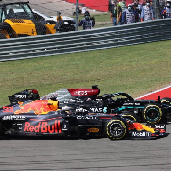 Rosberg still ‘leaning towards Hamilton’ for title glory