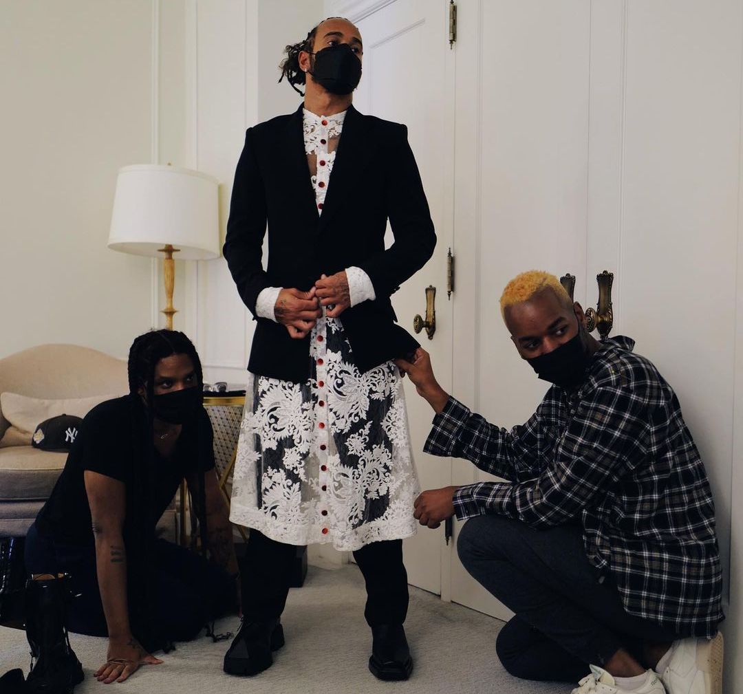 Hamilton: Fashion passion allows ‘to blow off steam’ from F1