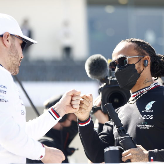 Hamilton clears up post-race comments on Bottas and Perez