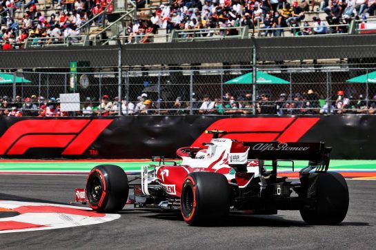 Antonio Giovinazzi (ITA) Alfa Romeo Racing C41.
05.11.2021. Formula 1 World Championship, Rd 18, Mexican Grand Prix, Mexico City, Mexico, Practice Day.
- www.xpbimages.com, EMail: requests@xpbimages.com &copy; Copyright: Batchelor / XPB Images