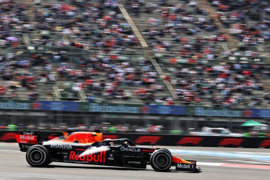 Max Verstappen (NLD) Red Bull Racing RB16B.
05.11.2021. Formula 1 World Championship, Rd 18, Mexican Grand Prix, Mexico City, Mexico, Practice Day.
- www.xpbimages.com, EMail: requests@xpbimages.com &copy; Copyright: Batchelor / XPB Images