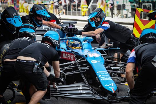 Fernando Alonso (ESP) Alpine F1 Team A521 in the pits.
05.11.2021. Formula 1 World Championship, Rd 18, Mexican Grand Prix, Mexico City, Mexico, Practice Day.
- www.xpbimages.com, EMail: requests@xpbimages.com &copy; Copyright: Charniaux / XPB Images