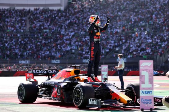 1st place Max Verstappen (NLD) Red Bull Racing RB16B.
07.11.2021. Formula 1 World Championship, Rd 18, Mexican Grand Prix, Mexico City, Mexico, Race Day.
- www.xpbimages.com, EMail: requests@xpbimages.com &copy; Copyright: Batchelor / XPB Images