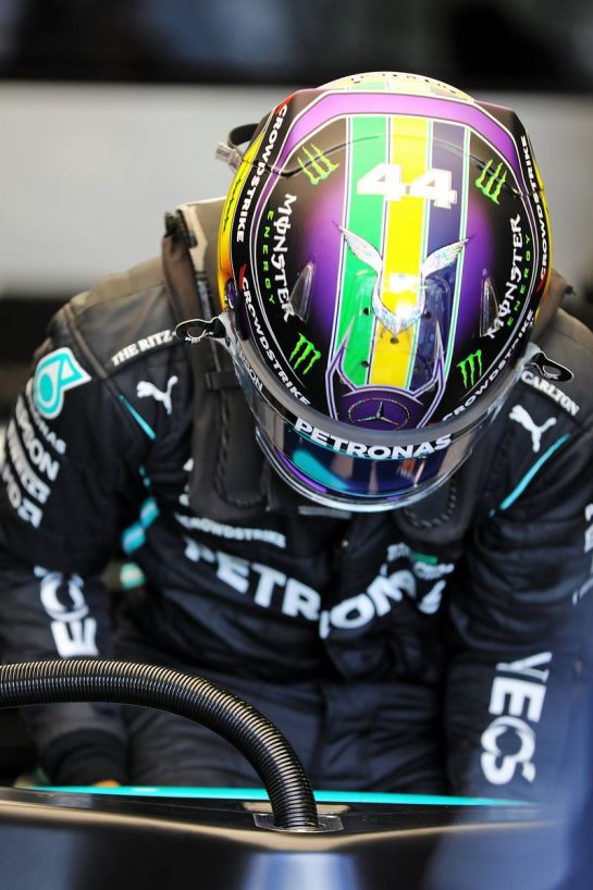 Lewis Hamilton (GBR) Mercedes AMG F1 W12.
13.11.2021. Formula 1 World Championship, Rd 19, Brazilian Grand Prix, Sao Paulo, Brazil, Sprint Race Day.
- www.xpbimages.com, EMail: requests@xpbimages.com © Copyright: XPB Images