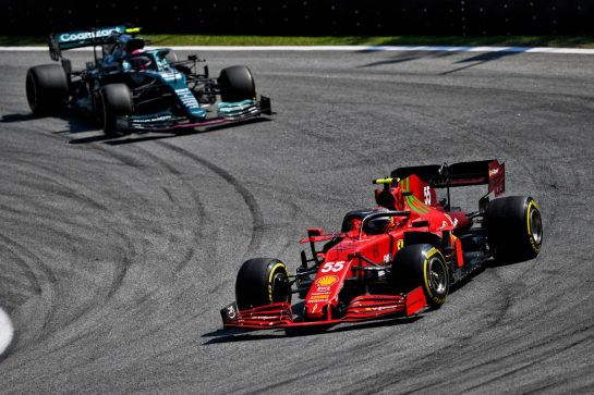 Carlos Sainz Jr (ESP) Ferrari SF-21.
14.11.2021. Formula 1 World Championship, Rd 19, Brazilian Grand Prix, Sao Paulo, Brazil, Race Day.
- www.xpbimages.com, EMail: requests@xpbimages.com &copy; Copyright: Carezzevoli / XPB Images