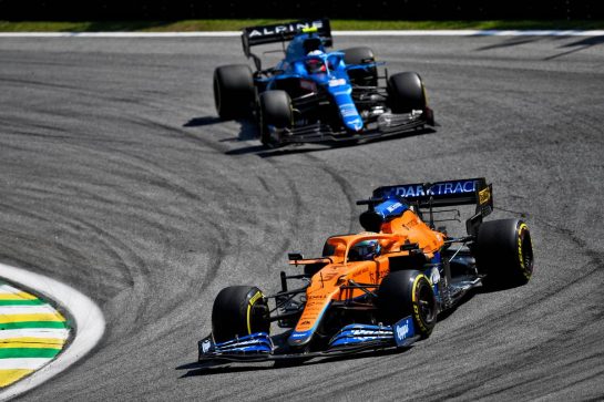 Daniel Ricciardo (AUS) McLaren MCL35M.
14.11.2021. Formula 1 World Championship, Rd 19, Brazilian Grand Prix, Sao Paulo, Brazil, Race Day.
- www.xpbimages.com, EMail: requests@xpbimages.com &copy; Copyright: Carezzevoli / XPB Images