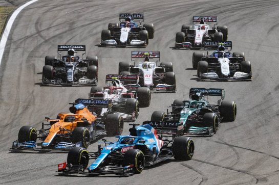 Fernando Alonso (ESP) Alpine F1 Team A521 at the start of the race.
14.11.2021. Formula 1 World Championship, Rd 19, Brazilian Grand Prix, Sao Paulo, Brazil, Race Day.
- www.xpbimages.com, EMail: requests@xpbimages.com &copy; Copyright: Charniaux / XPB Images