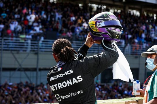 Race winner Lewis Hamilton (GBR) Mercedes AMG F1 celebrates in parc ferme.
14.11.2021. Formula 1 World Championship, Rd 19, Brazilian Grand Prix, Sao Paulo, Brazil, Race Day.
- www.xpbimages.com, EMail: requests@xpbimages.com &copy; Copyright: FIA Pool Image for Editorial Use Only