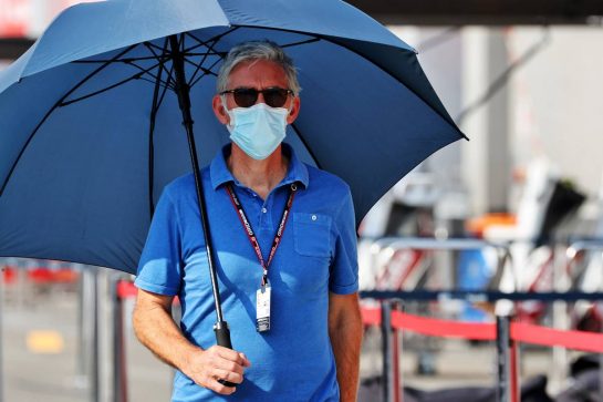 Damon Hill (GBR) Sky Sports Presenter.
18.11.2021. Formula 1 World Championship, Rd 20, Qatar Grand Prix, Doha, Qatar, Preparation Day.
- www.xpbimages.com, EMail: requests@xpbimages.com © Copyright: Batchelor / XPB Images