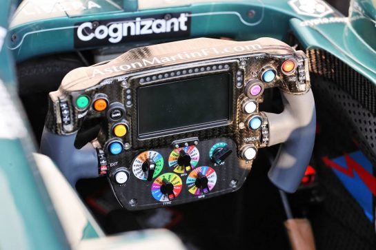 Aston Martin F1 Team AMR21 steering wheel.
18.11.2021. Formula 1 World Championship, Rd 20, Qatar Grand Prix, Doha, Qatar, Preparation Day.
- www.xpbimages.com, EMail: requests@xpbimages.com © Copyright: Batchelor / XPB Images