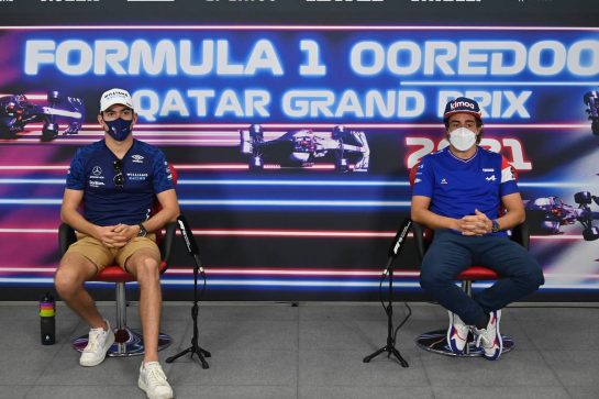 (L to R): Nicholas Latifi (CDN) Williams Racing and Fernando Alonso (ESP) Alpine F1 Team in the FIA Press Conference.
18.11.2021. Formula 1 World Championship, Rd 20, Qatar Grand Prix, Doha, Qatar, Preparation Day.
- www.xpbimages.com, EMail: requests@xpbimages.com © Copyright: FIA Pool Image for Editorial Use Only