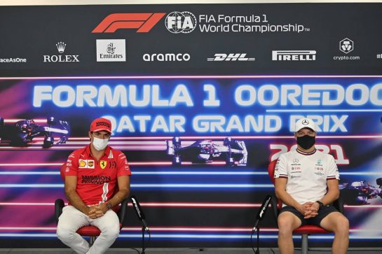 (L to R): Carlos Sainz Jr (ESP) Ferrari and Valtteri Bottas (FIN) Mercedes AMG F1 in the FIA Press Conference.
18.11.2021. Formula 1 World Championship, Rd 20, Qatar Grand Prix, Doha, Qatar, Preparation Day.
- www.xpbimages.com, EMail: requests@xpbimages.com © Copyright: FIA Pool Image for Editorial Use Only