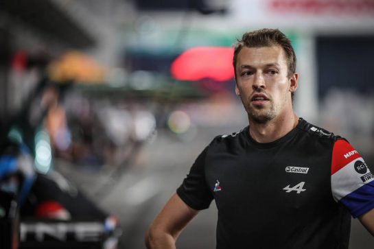 Daniil Kvyat (RUS) Alpine F1 Team Reserve Driver.
18.11.2021. Formula 1 World Championship, Rd 20, Qatar Grand Prix, Doha, Qatar, Preparation Day.
- www.xpbimages.com, EMail: requests@xpbimages.com © Copyright: Charniaux / XPB Images