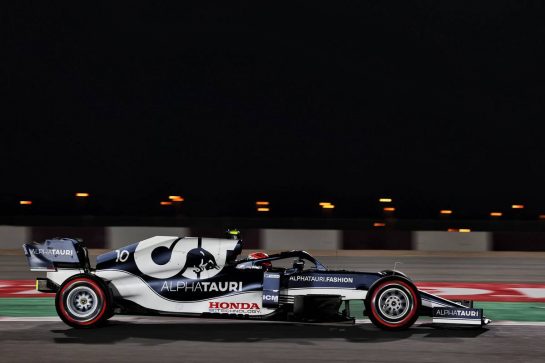 Pierre Gasly (FRA) AlphaTauri AT02.
19.11.2021 Formula 1 World Championship, Rd 20, Qatar Grand Prix, Doha, Qatar, Practice Day.
- www.xpbimages.com, EMail: requests@xpbimages.com © Copyright: Batchelor / XPB Images