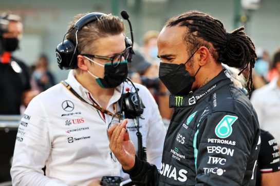Lewis Hamilton (GBR) Mercedes AMG F1 on the grid.
21.11.2021. Formula 1 World Championship, Rd 20, Qatar Grand Prix, Doha, Qatar, Race Day.
- www.xpbimages.com, EMail: requests@xpbimages.com © Copyright: Moy / XPB Images