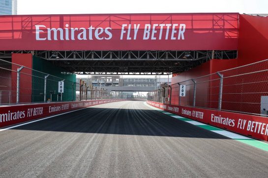 Track Atmosphere
02.12.2021. Formula 1 World Championship, Rd 21, Saudi Arabian Grand Prix, Jeddah, Saudi Arabia, Preparation Day.
- www.xpbimages.com, EMail: requests@xpbimages.com © Copyright: Charniaux / XPB Images