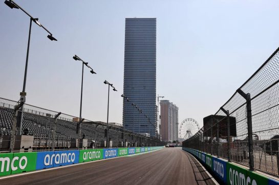 Circuit atmosphere.
02.12.2021. Formula 1 World Championship, Rd 21, Saudi Arabian Grand Prix, Jeddah, Saudi Arabia, Preparation Day.
- www.xpbimages.com, EMail: requests@xpbimages.com © Copyright: Moy / XPB Images