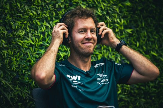 Sebastian Vettel (GER) Aston Martin F1 Team.
02.12.2021. Formula 1 World Championship, Rd 21, Saudi Arabian Grand Prix, Jeddah, Saudi Arabia, Preparation Day.
- www.xpbimages.com, EMail: requests@xpbimages.com © Copyright: Bearne / XPB Images