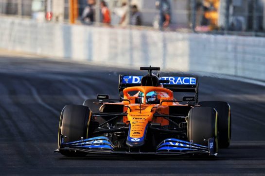 Daniel Ricciardo (AUS) McLaren MCL35M./
03.12.2021 Formula 1 World Championship, Rd 21, Saudi Arabian Grand Prix, Jeddah, Saudi Arabia, Practice Day.
- www.xpbimages.com, EMail: requests@xpbimages.com © Copyright: Moy / XPB Images