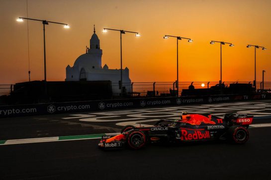 Sergio Perez (MEX), Red Bull Racing 
04.12.2021. Formula 1 World Championship, Rd 21, Saudi Arabian Grand Prix, Jeddah, Saudi Arabia, Qualifying Day.
- www.xpbimages.com, EMail: requests@xpbimages.com &copy; Copyright: Charniaux / XPB Images
