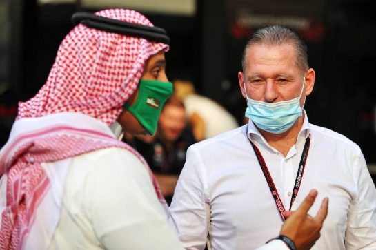 (L to R): Prince Khalid Bin Sultan Al Faisal (KSA) President of the Saudi Automobile and Motorcycle Federation with Jos Verstappen (NLD).
05.12.2021. Formula 1 World Championship, Rd 21, Saudi Arabian Grand Prix, Jeddah, Saudi Arabia, Race Day.
- www.xpbimages.com, EMail: requests@xpbimages.com &copy; Copyright: Moy / XPB Images