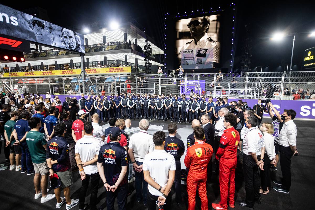 Hamilton beats Verstappen in insane, chaotic Saudi Arabian GP