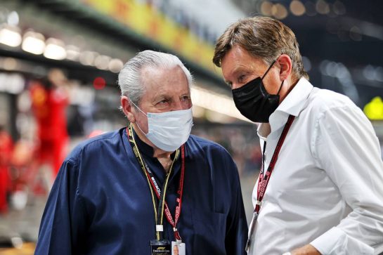 (L to R): Alan Jones (AUS) with Martin Whitaker (GBR) CEO Saudi Arabian GP.
05.12.2021. Formula 1 World Championship, Rd 21, Saudi Arabian Grand Prix, Jeddah, Saudi Arabia, Race Day.
- www.xpbimages.com, EMail: requests@xpbimages.com &copy; Copyright: Moy / XPB Images