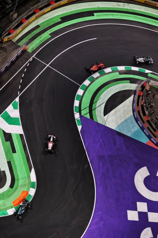 Yuki Tsunoda (JPN) AlphaTauri AT02 leads Carlos Sainz Jr (ESP) Ferrari SF-21 and Kimi Raikkonen (FIN) Alfa Romeo Racing C41.
05.12.2021. Formula 1 World Championship, Rd 21, Saudi Arabian Grand Prix, Jeddah, Saudi Arabia, Race Day.
- www.xpbimages.com, EMail: requests@xpbimages.com &copy; Copyright: Moy / XPB Images