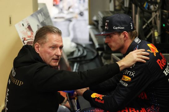 1st place and new World Champion, Max Verstappen (NLD) Red Bull Racing RB16B with Jos Verstappen (NLD).
12.12.2021. Formula 1 World Championship, Rd 22, Abu Dhabi Grand Prix, Yas Marina Circuit, Abu Dhabi, Race Day.
- www.xpbimages.com, EMail: requests@xpbimages.com © Copyright: Batchelor / XPB Images