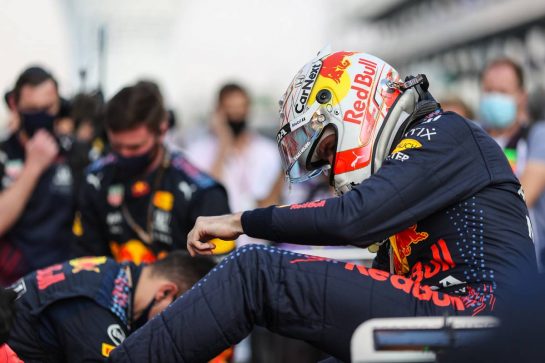 Max Verstappen (NLD), Red Bull Racing
12.12.2021. Formula 1 World Championship, Rd 22, Abu Dhabi Grand Prix, Yas Marina Circuit, Abu Dhabi, Race Day.
- www.xpbimages.com, EMail: requests@xpbimages.com © Copyright: Charniaux / XPB Images