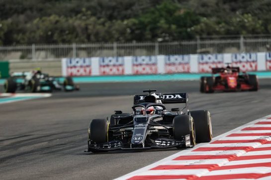 Yuki Tsunoda (JPN), Alpha Tauri
12.12.2021. Formula 1 World Championship, Rd 22, Abu Dhabi Grand Prix, Yas Marina Circuit, Abu Dhabi, Race Day.
- www.xpbimages.com, EMail: requests@xpbimages.com © Copyright: Charniaux / XPB Images