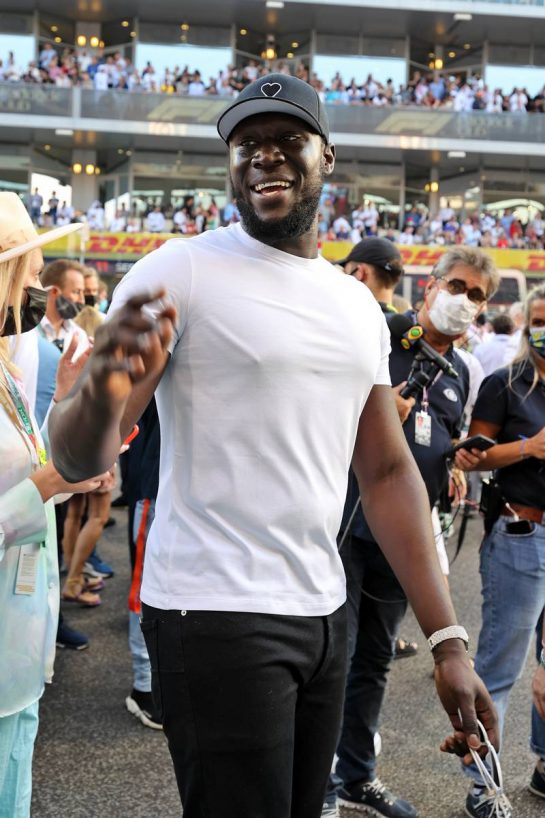 Stormzy (GBR) Rapper, on the grid.
12.12.2021. Formula 1 World Championship, Rd 22, Abu Dhabi Grand Prix, Yas Marina Circuit, Abu Dhabi, Race Day.
- www.xpbimages.com, EMail: requests@xpbimages.com © Copyright: Moy / XPB Images