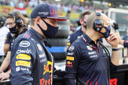 Max Verstappen (NLD) Red Bull Racing RB16B.
12.12.2021. Formula 1 World Championship, Rd 22, Abu Dhabi Grand Prix, Yas Marina Circuit, Abu Dhabi, Race Day.
- www.xpbimages.com, EMail: requests@xpbimages.com © Copyright: Batchelor / XPB Images