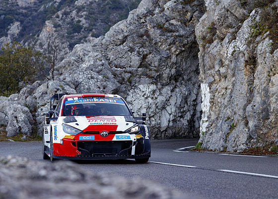 WRC – Ogier back on top ahead of Loeb after eventful Saturday morning
