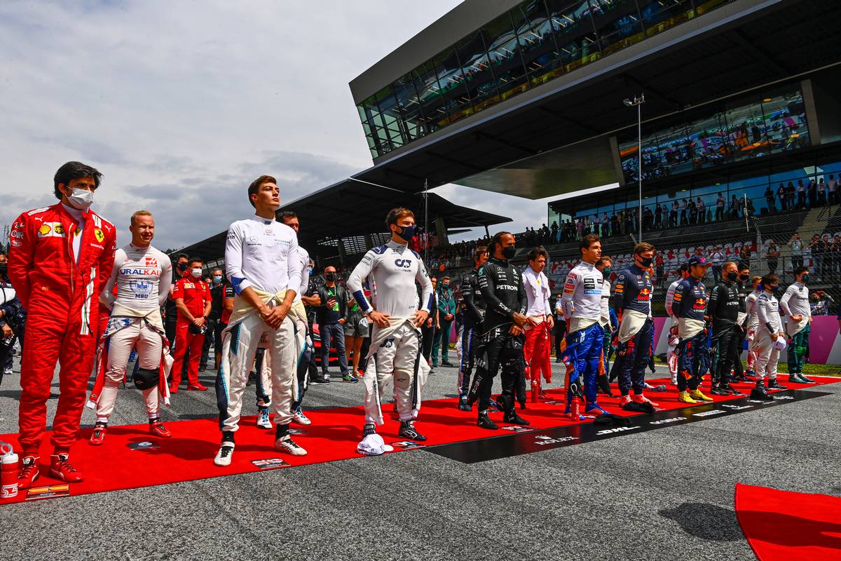 Drivers to no longer take a knee as F1 drops pre-race moment