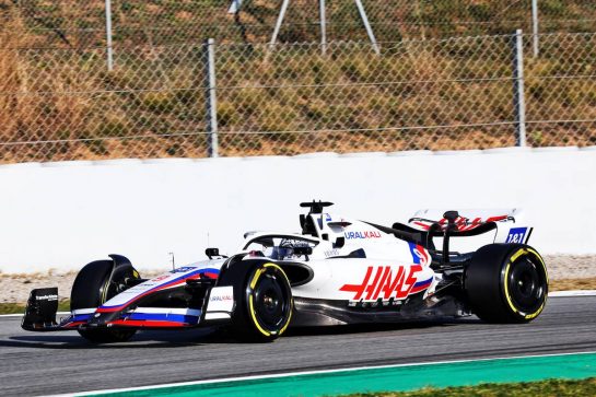 Nikita Mazepin (RUS) Haas F1 Team VF-22.
23.02.2022. Formula One Testing, Day One, Barcelona, Spain. Wednesday.
- www.xpbimages.com, EMail: requests@xpbimages.com © Copyright: Batchelor / XPB Images