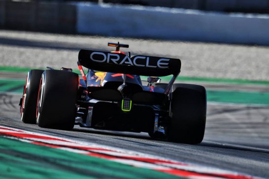 Max Verstappen (NLD) Red Bull Racing RB18.
23.02.2022. Formula One Testing, Day One, Barcelona, Spain. Wednesday.
- www.xpbimages.com, EMail: requests@xpbimages.com © Copyright: Price / XPB Images