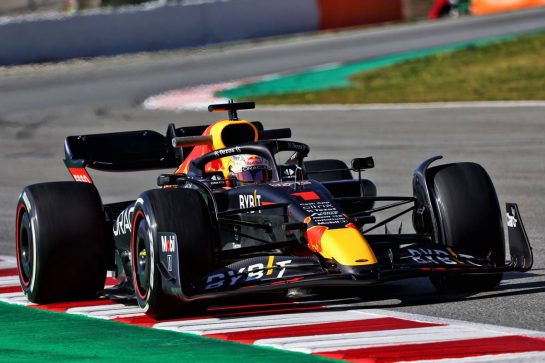 Max Verstappen (NLD) Red Bull Racing RB18.
23.02.2022. Formula One Testing, Day One, Barcelona, Spain. Wednesday.
- www.xpbimages.com, EMail: requests@xpbimages.com © Copyright: Batchelor / XPB Images