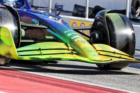 Nicholas Latifi (CDN) Williams Racing FW44 - flow-vis paint on the front wing/
23.02.2022. Formula One Testing, Day One, Barcelona, Spain. Wednesday.
- www.xpbimages.com, EMail: requests@xpbimages.com © Copyright: Moy / XPB Images