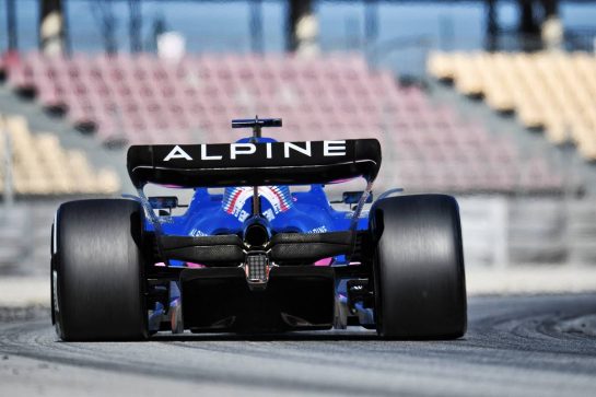 Fernando Alonso (ESP) Alpine F1 Team A522.
23.02.2022. Formula One Testing, Day One, Barcelona, Spain. Wednesday.
- www.xpbimages.com, EMail: requests@xpbimages.com © Copyright: Price / XPB Images