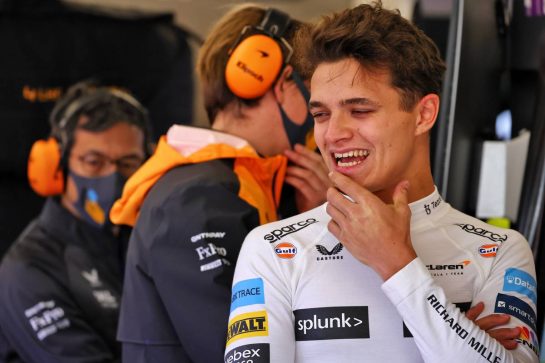 Lando Norris (GBR) McLaren.
23.02.2022. Formula One Testing, Day One, Barcelona, Spain. Wednesday.
- www.xpbimages.com, EMail: requests@xpbimages.com © Copyright: Batchelor / XPB Images