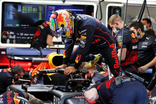 Sergio Perez (MEX) Red Bull Racing RB18.
24.02.2022. Formula One Testing, Day Two, Barcelona, Spain. Thursday.
 - www.xpbimages.com, EMail: requests@xpbimages.com &copy; Copyright: Coates / XPB Images