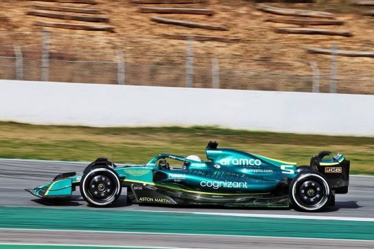 Sebastian Vettel (GER) Aston Martin F1 Team AMR22.
24.02.2022. Formula One Testing, Day Two, Barcelona, Spain. Thursday.
- www.xpbimages.com, EMail: requests@xpbimages.com &copy; Copyright: Moy / XPB Images